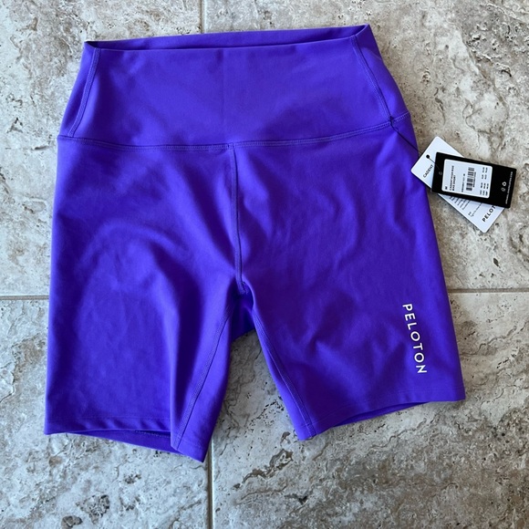 Peloton NWT Cadent 7” High Rise Bike Short in Purple Haze, size M - Picture 8 of 8